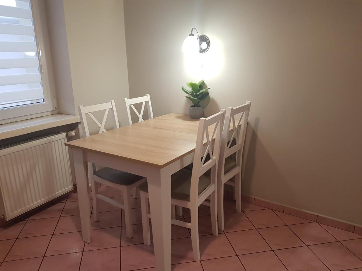 Przytulna I Przestrzenna Garsoniera- Centrum Tarnow Extérieur photo